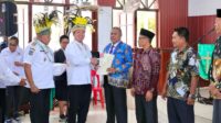 49. Menteri Nusron Serahkan Sertipikat di Papua Era Presiden Prabowo Semua Tempat Ibadah Harus Disertipikatkan Tanpa Pengecualian