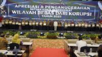 25. 24 Satker ATRBPN Terima Predikat WBK, Menteri Nusron Beri Apresiasi dan Imbau untuk Jaga Kualitas Layanan