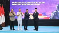 30. Serahkan Sertipikat Hak Pakai untuk Lemhannas RI, Menteri Nusron Perkuat Kepastian Hukum Aset Negara