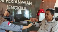 8. Tidak Hanya Dapat Jadwal yang Pasti, Masyarakat Makin Rasakan Kecepatan Pengukuran Tanah_2